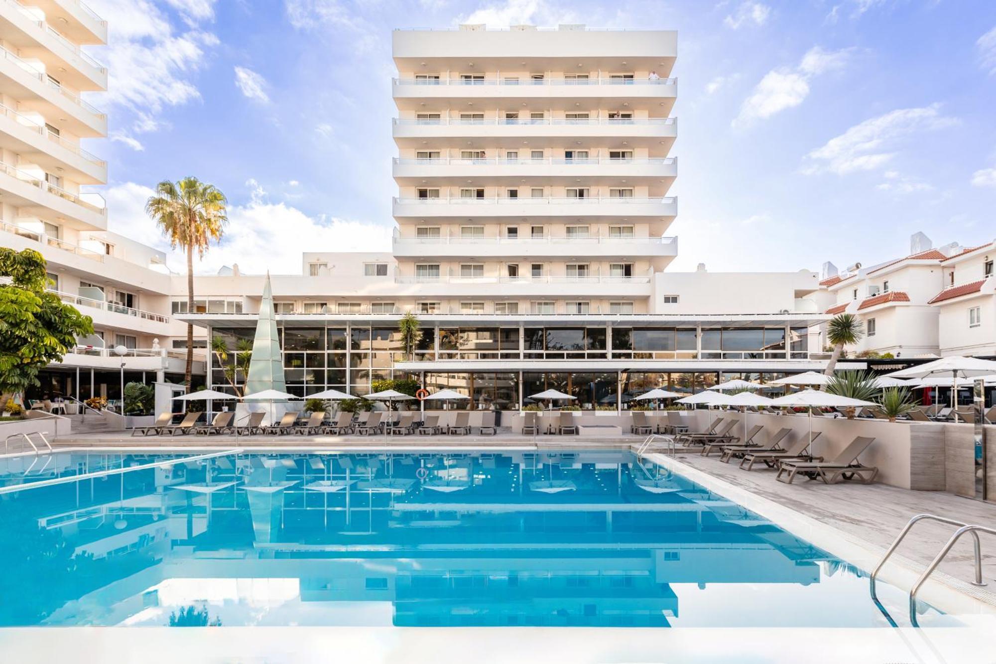 Catalonia Oro Negro Hotel 3*