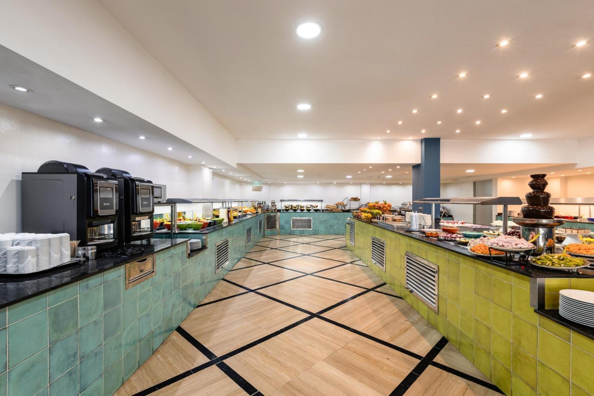 Hotel Catalonia Oro Negro 3*